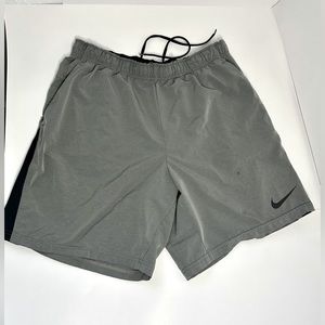 Nike DRI-FIT Standard Fit men’s size XL